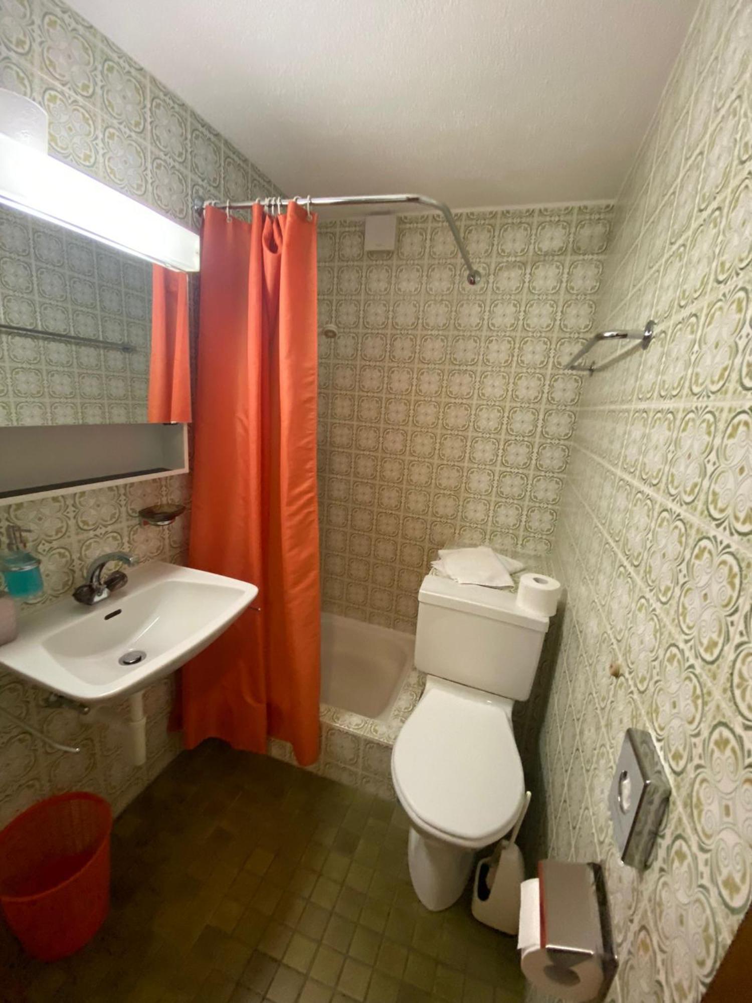 Hotel Old Jnn كلوسترز المظهر الخارجي الصورة